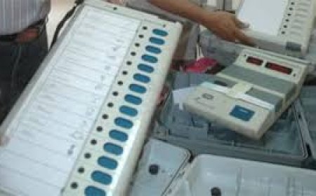 ईव्हीएम छेडछाडीचे दावे: काँग्रेस खासदार कार्ती चिदंबरम इलेक्ट्रॉनिक मतदान यंत्रांवर ठाम आहेत
