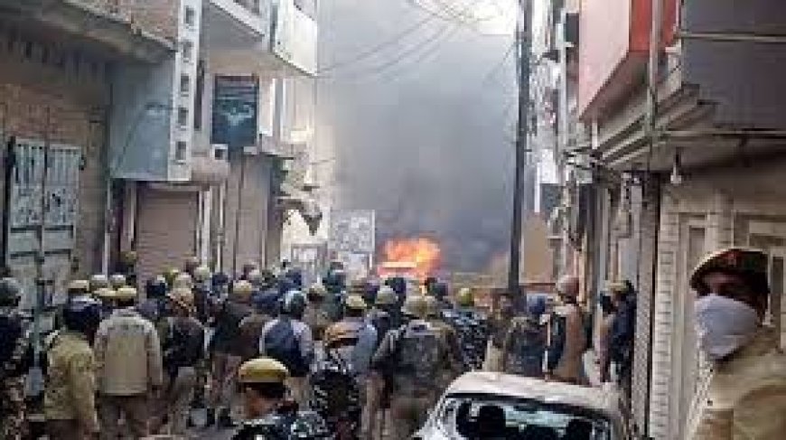 उत्तर प्रदेशातील मशिदीच्या सर्वेक्षणावरून झालेल्या हिंसक संघर्षात तिघांचा मृत्यू